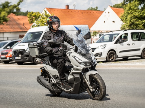 ADV Buck 125